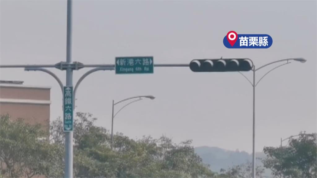 南崗工業區紅綠燈不亮 兩車路口相撞、駕駛互罵