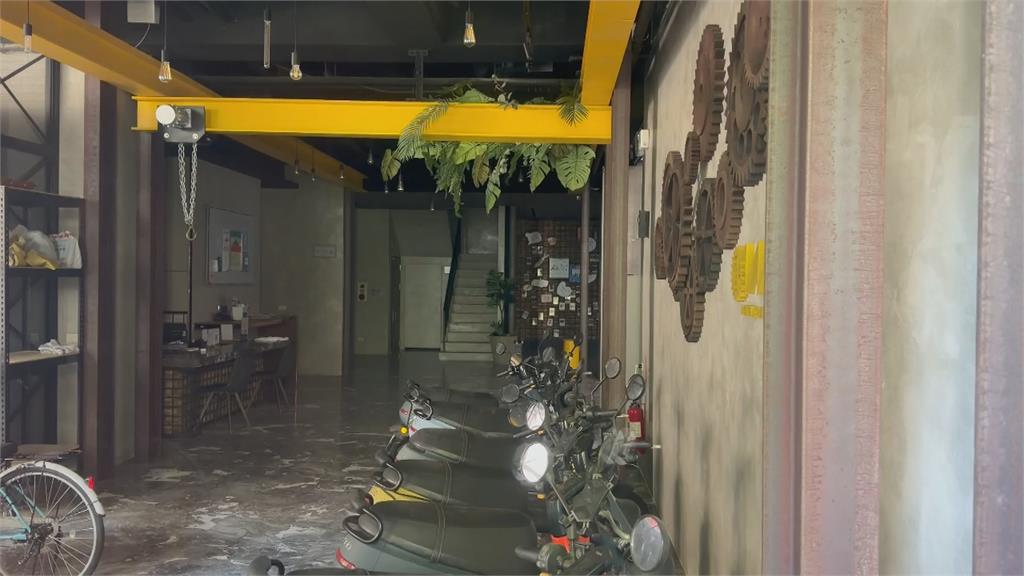 太扯！台南旅館無預警倒閉　旅客抵達驚見「封館」