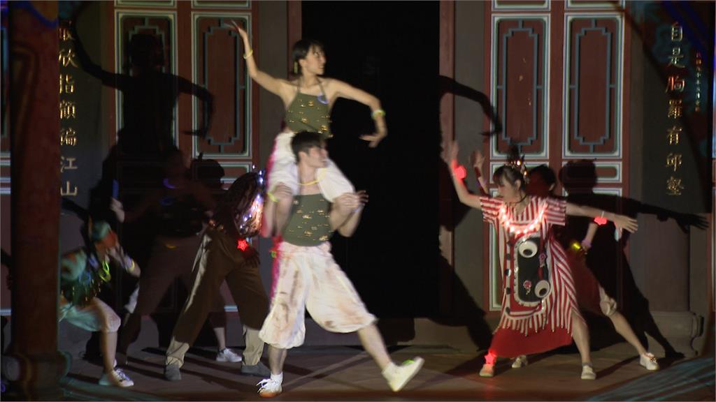 林本源園邸光雕秀盛大開幕 56場演出等你看