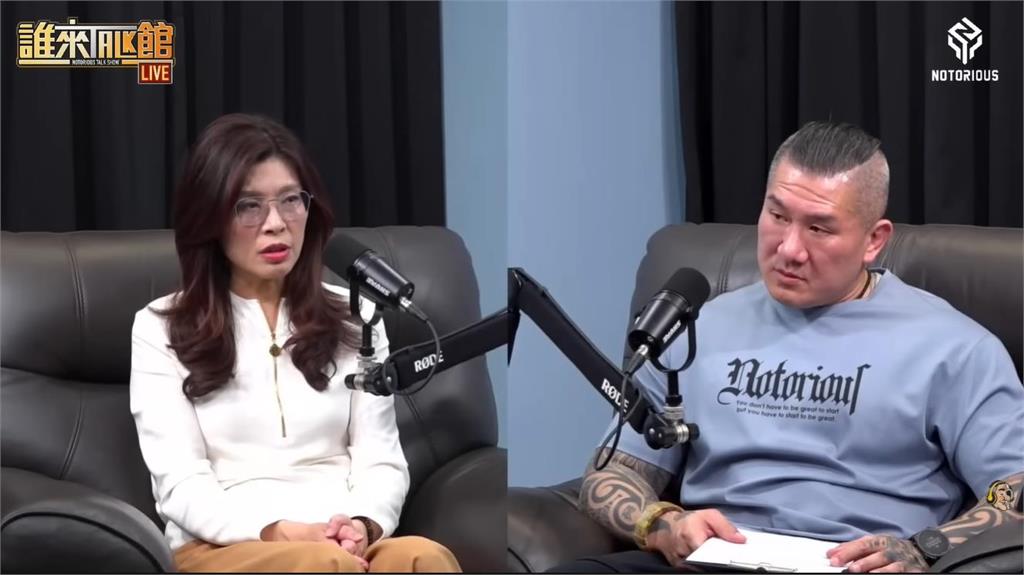 鄭麗文同框館長喊「和平要習近平說了算」！嘆：講反對台獨會少塊肉？