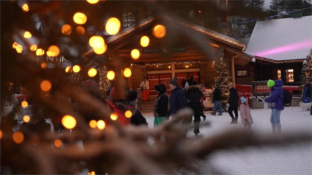 芬蘭耶誕老人村「冰雪餐廳」吸客　零下5度中吃美食