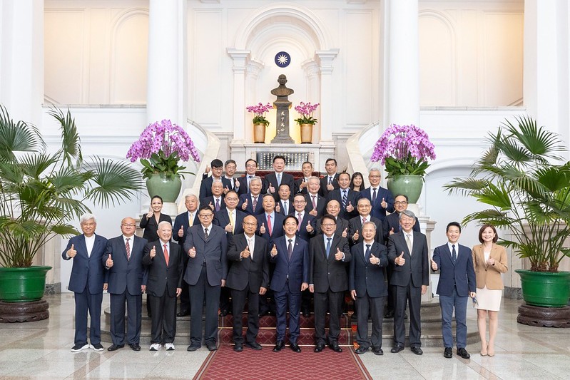快新聞/接見工總 賴清德:政府會穩定供電、續推綠能並提出對策解決缺工