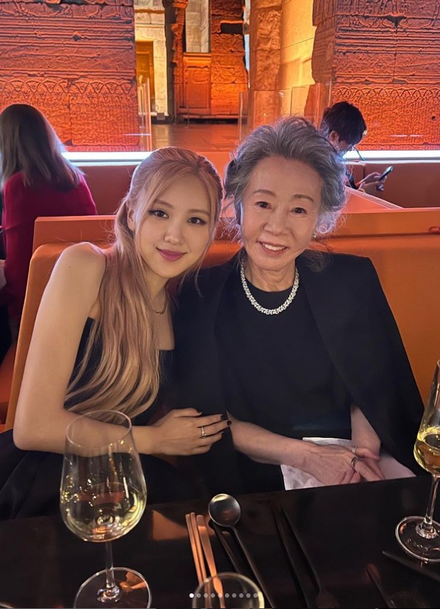 Rosé派對大解放「低胸禮服」辣秀好身材!看見「他」秒變迷妹狂拍