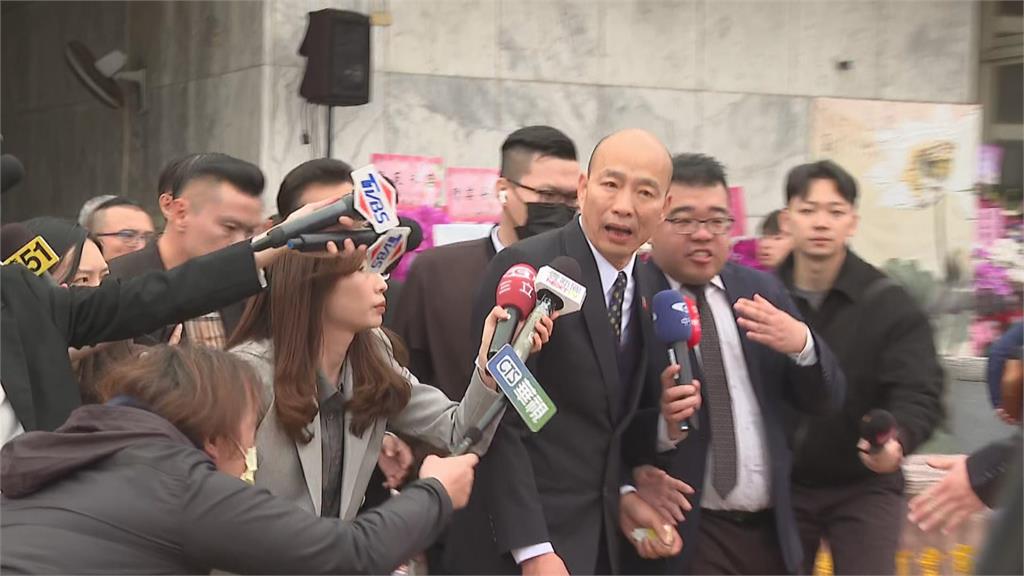 快新聞/「柯爸」告別式與扁馬並肩而坐 韓國瑜:在最傷心無助之時表達哀悼