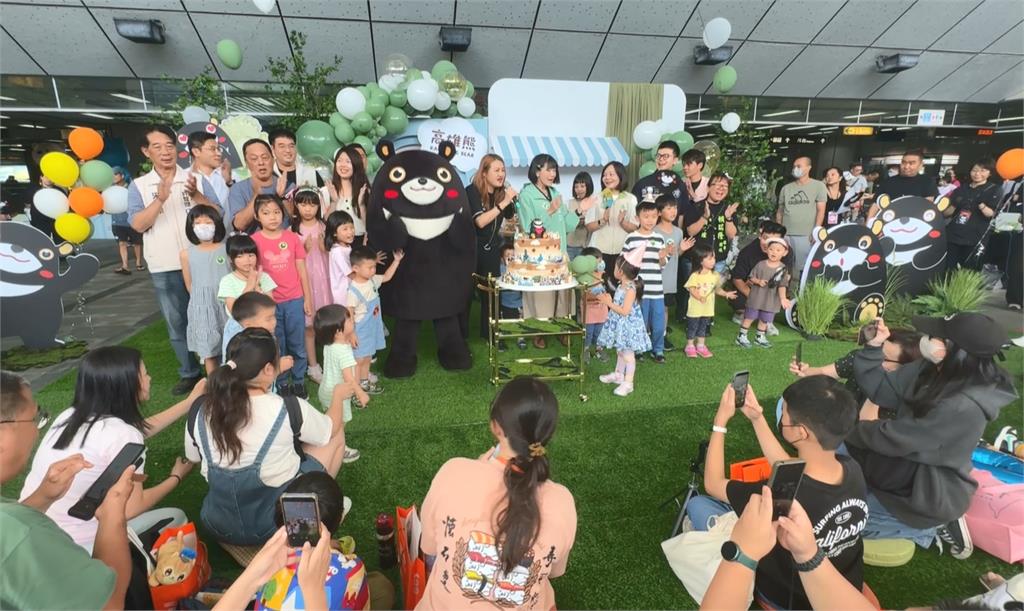 超萌觀光大使「高雄熊」５／２１生日　中央公園化身「熊寶同樂會」