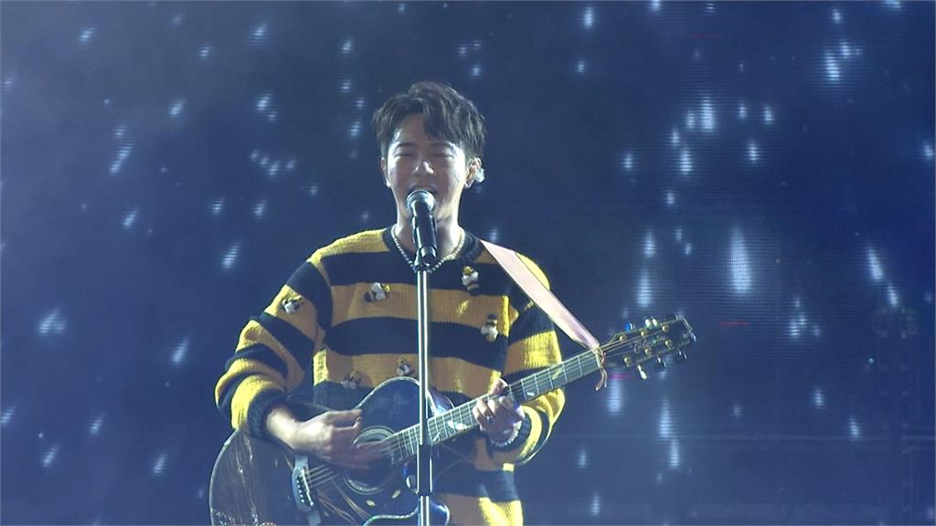 周杰倫香港巡迴連7唱 韋禮安驚喜演唱「粵語版如果可以」