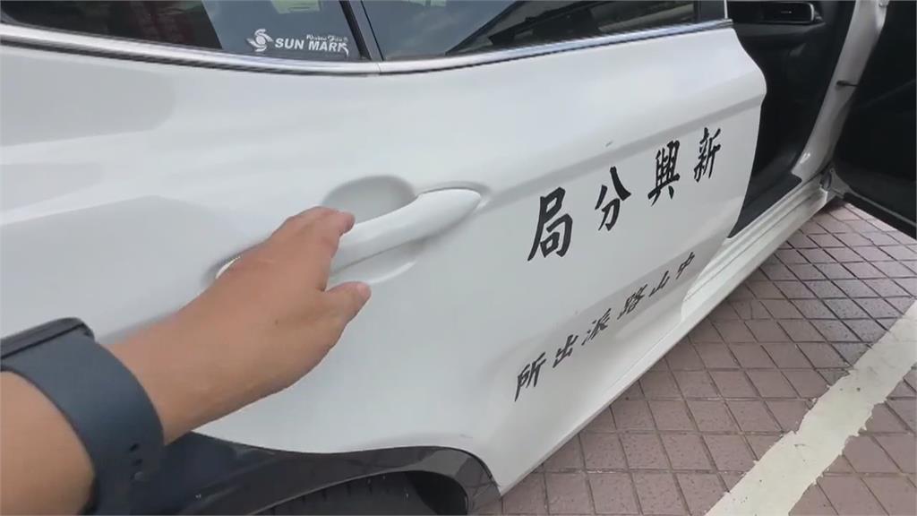 高雄男突進警車後座稱「上錯車」　友人還在對面錄影　惡搞男下場慘了