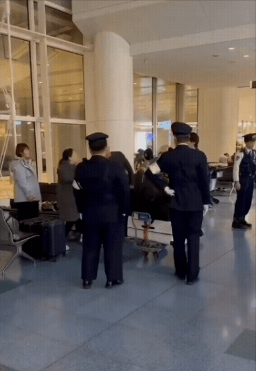 中國大媽辱台日嗆「說狗語」咆哮片流出！見自家人「靠過去」竟怒出手