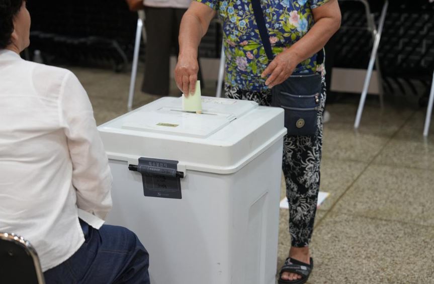 快新聞／南韓選務鬧烏龍！網翻沈伯洋曾示警「不在籍投票」　本人親曝心聲了