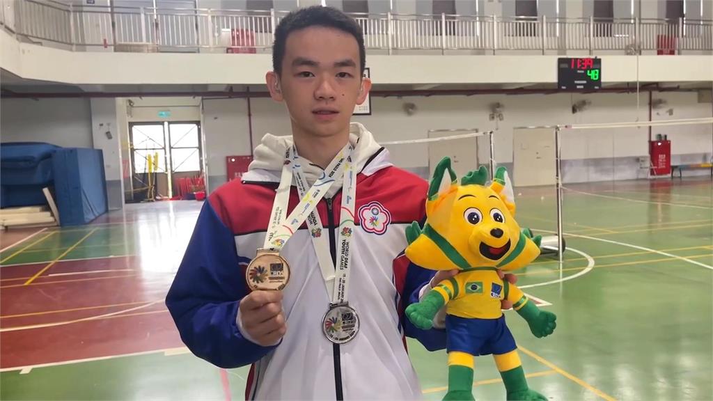 宜蘭17歲聽障生林佳勳　世界聽障青年運動會羽球穿金戴銀