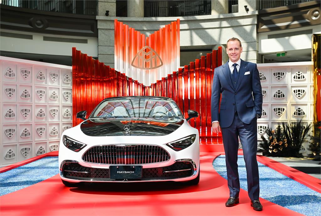 Mercedes-Maybach 御風之藝展於 BELLAVITA 展開匠心之境