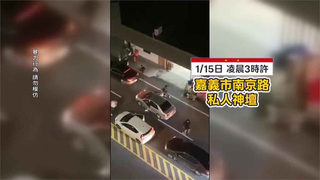 尋仇?惡煞砸神壇開車衝撞 1小時後茶行也被撞