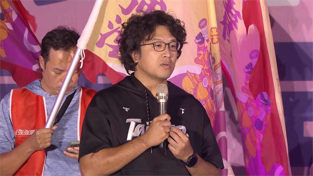 周玉蔻嗆「堅屁啦!醜又髒」 王世堅:不評論沒格調老太太