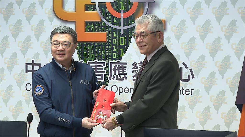 春節連假展開! 賴總統.卓揆視察留守消防.醫護