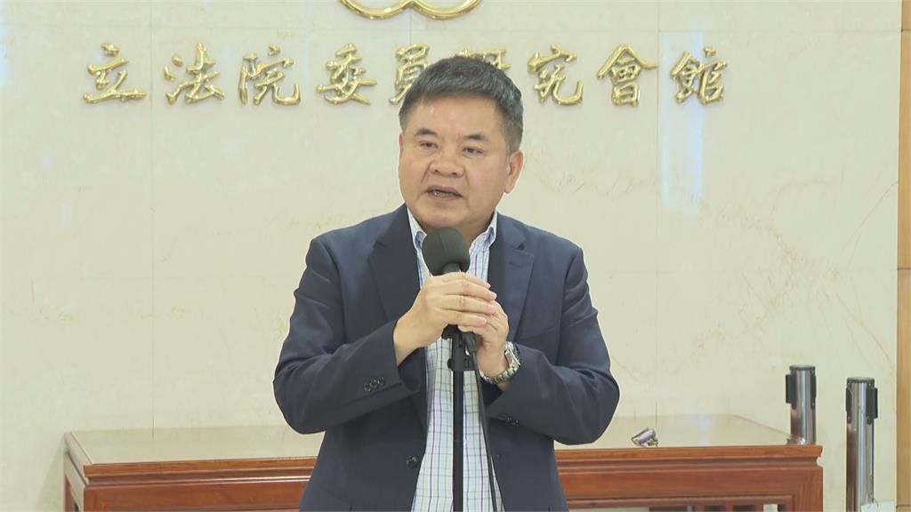快新聞／藍白國會聯手、地方卻拿槍火拼？綠委「1句話」精闢拆解