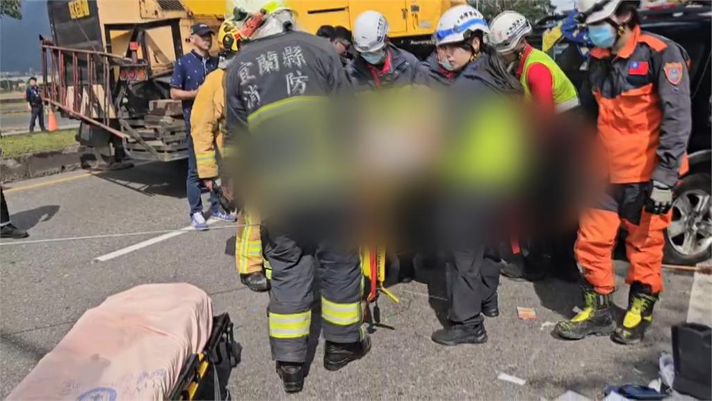 司機開到睡著！　聯結車衝撞釀四傷　驚悚畫面曝