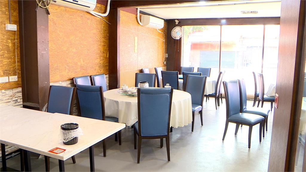 淡北道路工程頻出包! 挖破管停水3天 業者嘆:週末生意慘