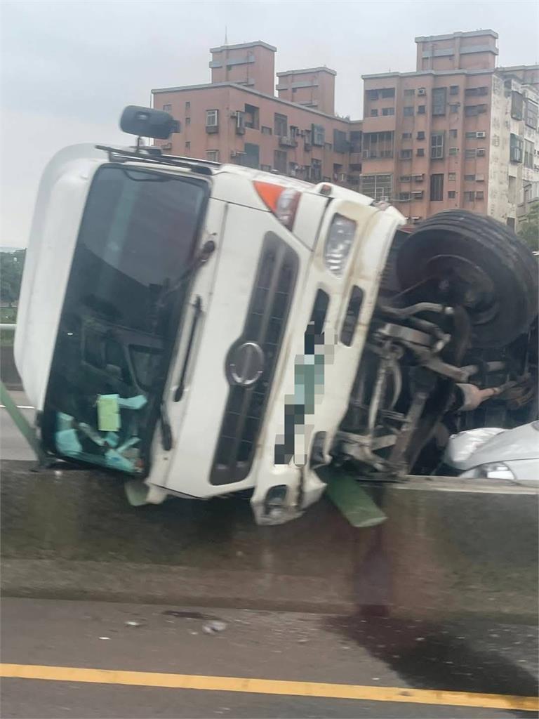 快新聞/台66線車禍