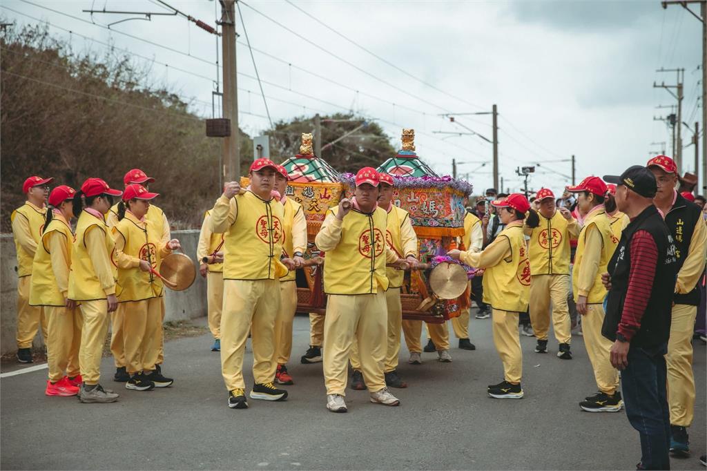白沙屯進香突變「3尊媽祖同行」內幕曝光!拱天宮幹事喊「山邊媽不知珍惜」信眾炸鍋