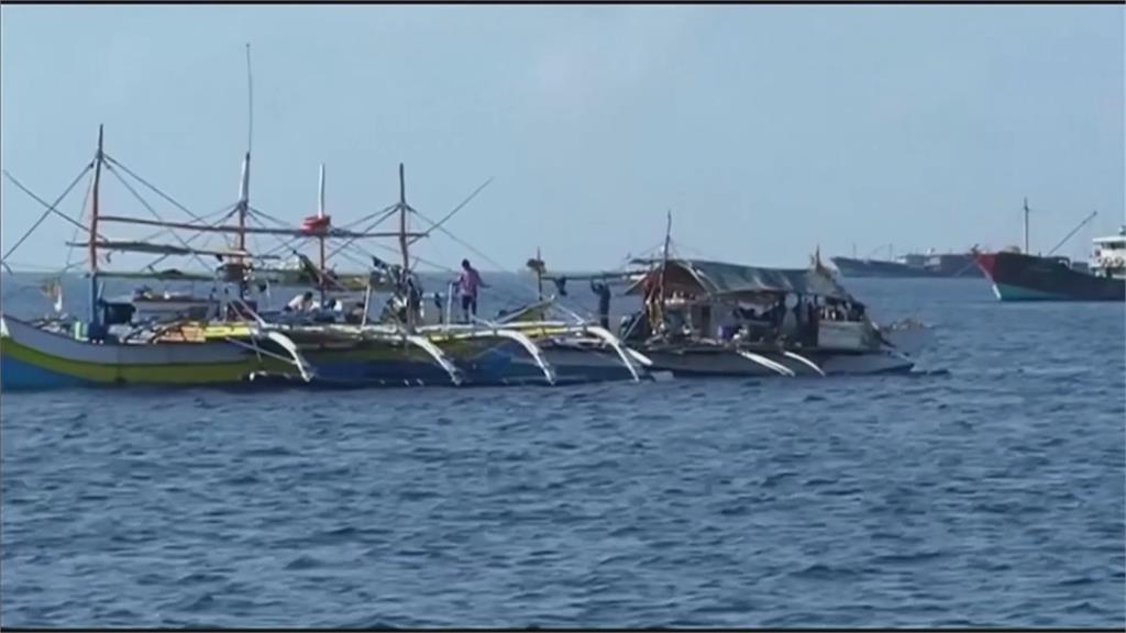 南海長城？中國設300米浮障封鎖黃岩島　菲律賓移除漂浮障礙物