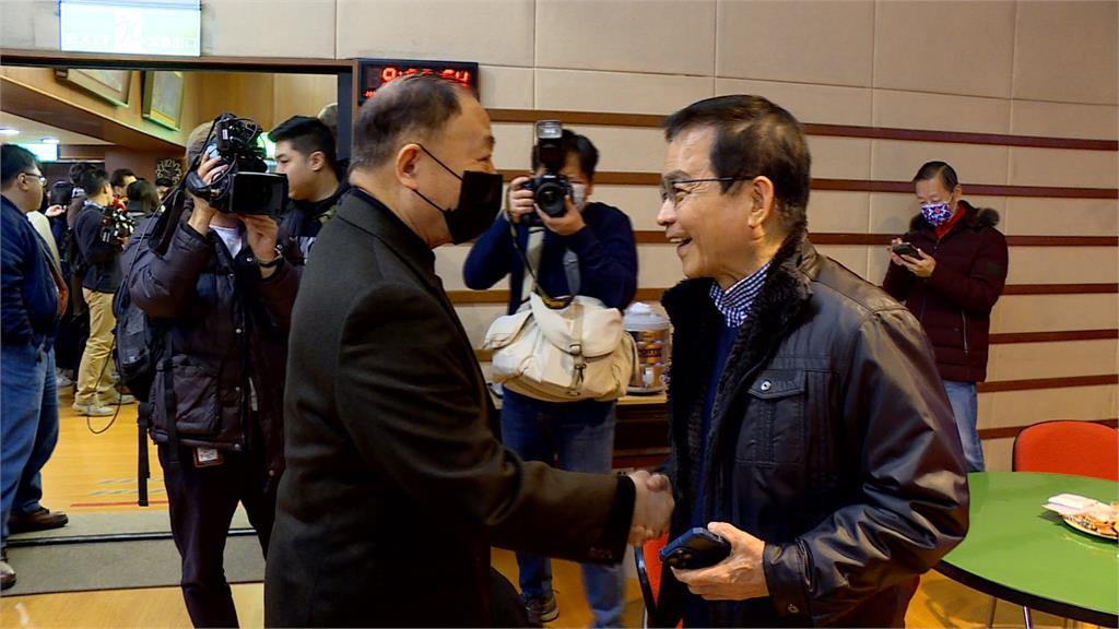 宣布角逐國民黨立院黨團總召 傅崐萁點名柯建銘「準備伺候」