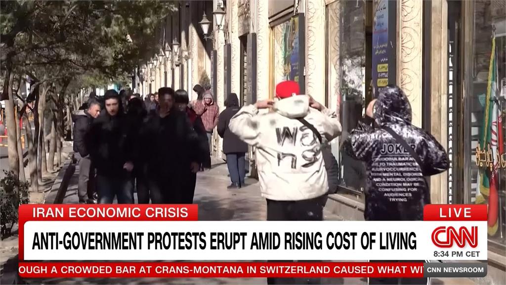 經濟下滑、人民生活苦!伊朗掀示威潮 警民爆嚴重衝突至少6死