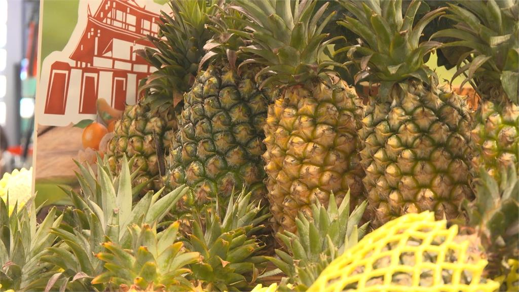 台南優質水果進軍北部超市 黃偉哲大力推薦送禮首選