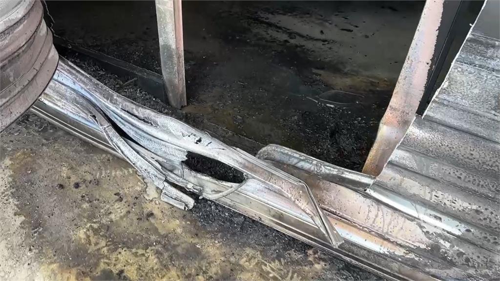 快新聞／台南8旬翁縱火、持斧砍消防員！劫走救護車逃逸
