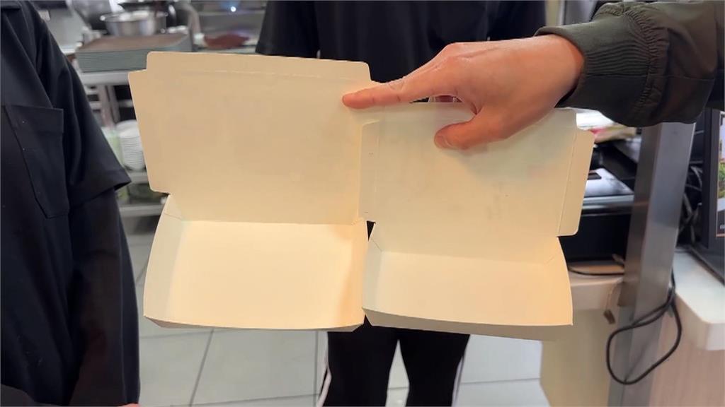 台南牛肉湯百元買鹹蛋苦瓜　打開份量僅便當盒「1/4」