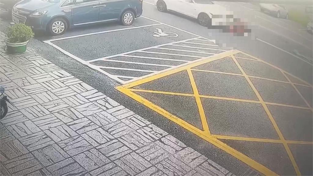 花蓮婦騎車闖燈遭「無照女」撞擊　拖行數十公尺一度OHCA