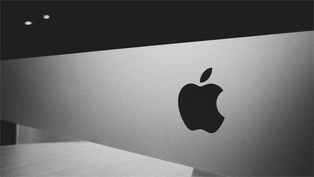 果粉哀怨iPhone16「沒誠意」根本悲劇!他狠酸「蘋果變不出花樣」網戰翻了