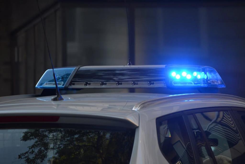 警察「薪水明細表」曝光!他嘆「和速食大夜班差不多」全場掀2派吵翻:已經很高