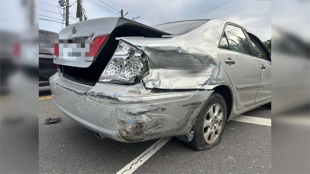 屏東崁頂死亡車禍 貨車猛撞小客車 一度受困 傷重不治