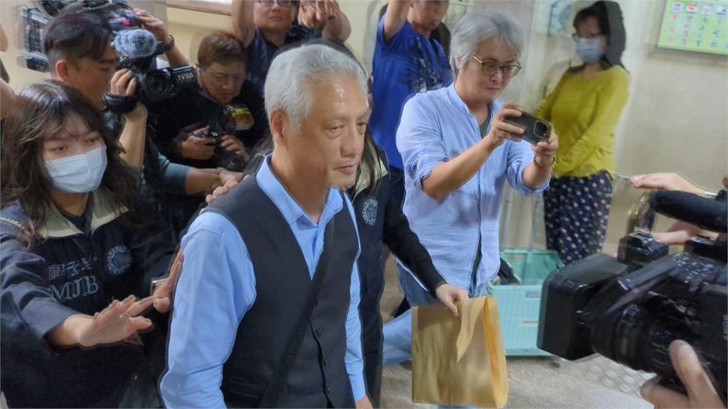 死亡連署?藍營青年遭搜索 律師:偽造文書一罪一罰恐面臨30年牢獄之災