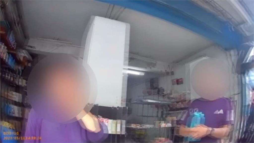 輪胎遭洩氣!男懷疑店家所為 男上門理論噴滅火器洩憤