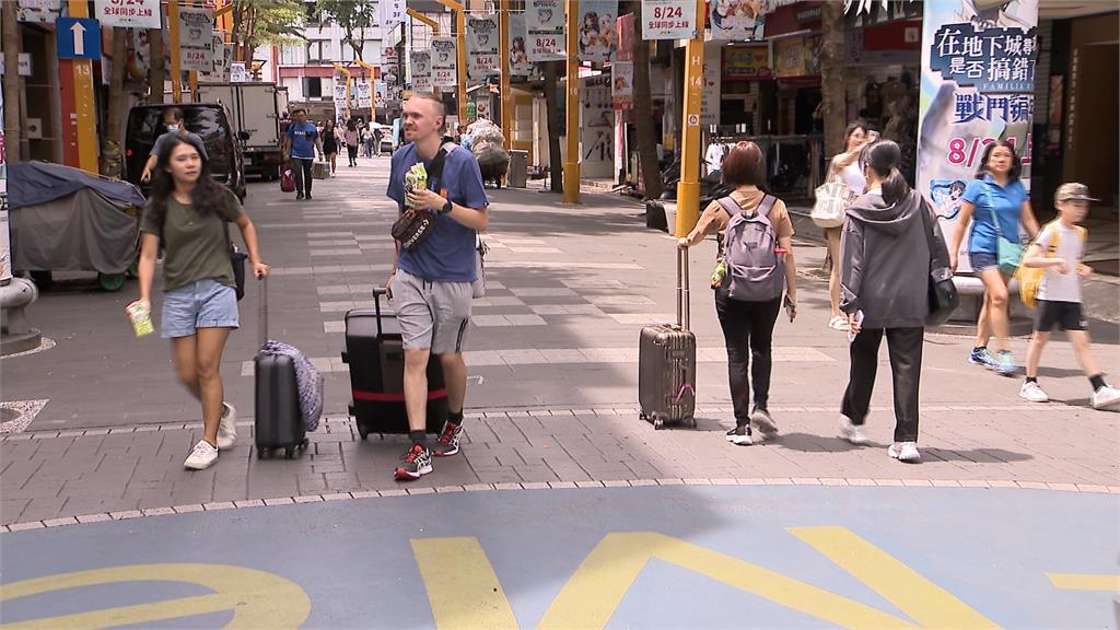 9月開放旅外中國人來台1天2千人　「沒規矩」讓店家很憂心