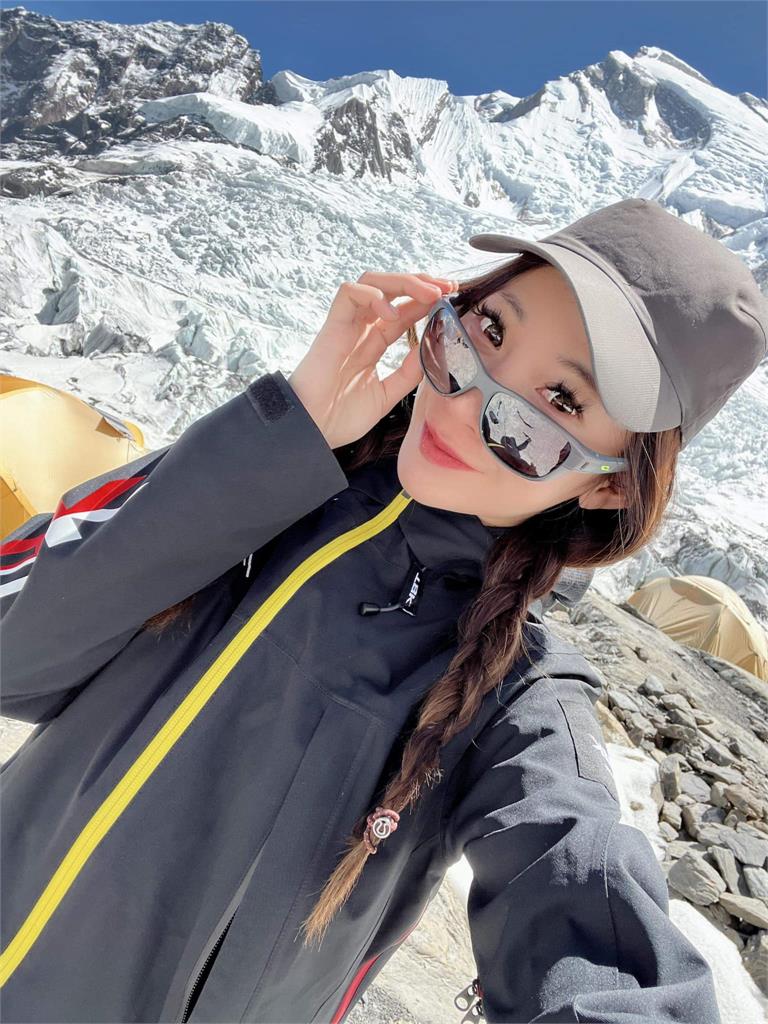 台灣第1人 29歲美女登山家 無氧征服k2 創下世界攀登史新紀錄 民視新聞網