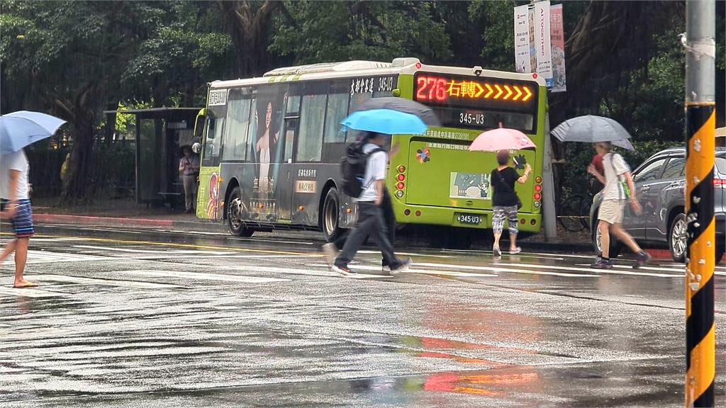 西南風+滯留鋒夾擊雷雨炸十天　氣象署：預估一路下到六月中旬