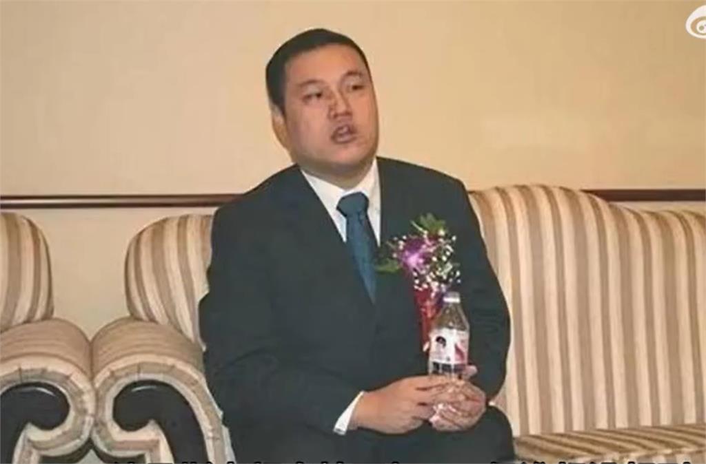 中國首父爆「連生300個小孩」!遭前女友控虐童、囚禁「炸裂狗血情節」全曝光