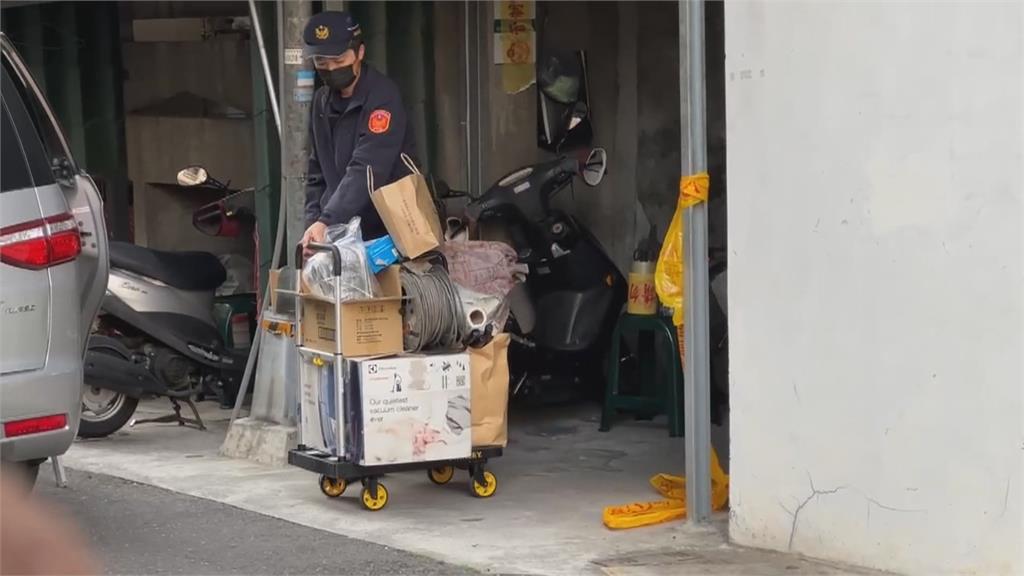嫌犯返家冷眼看待搜證5小時 2公尺「管道疏通器」採證