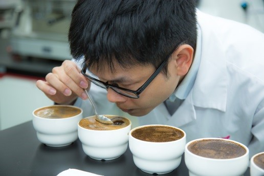 為台灣奪金!味全榮獲2023 IIAC國際咖啡品鑑大賽最高鉑金獎