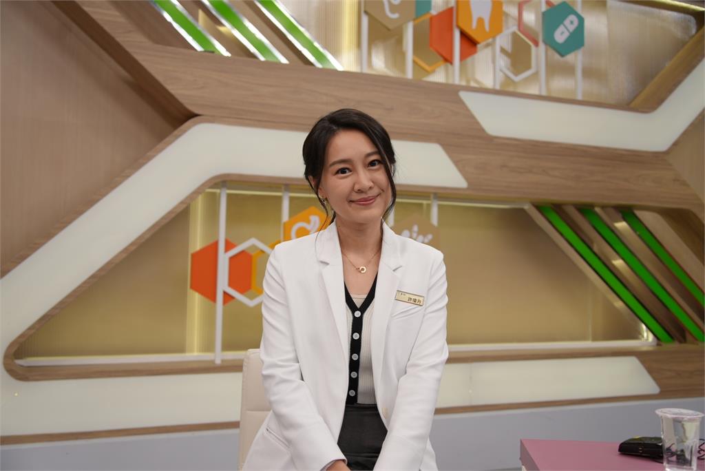 撒基努愛犬突然不吃不喝！罪魁禍首竟然是「啃毛毯」