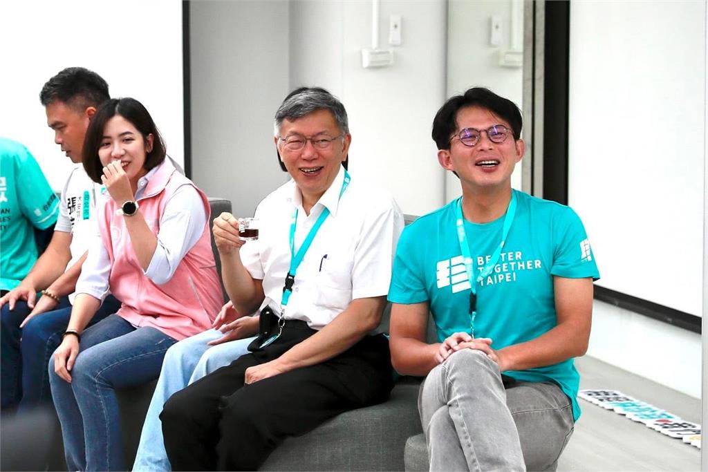 黃國昌豪言「台北隊全壘打」！柯文哲秒潑冷水喊「挫咧等」曝最怕這事