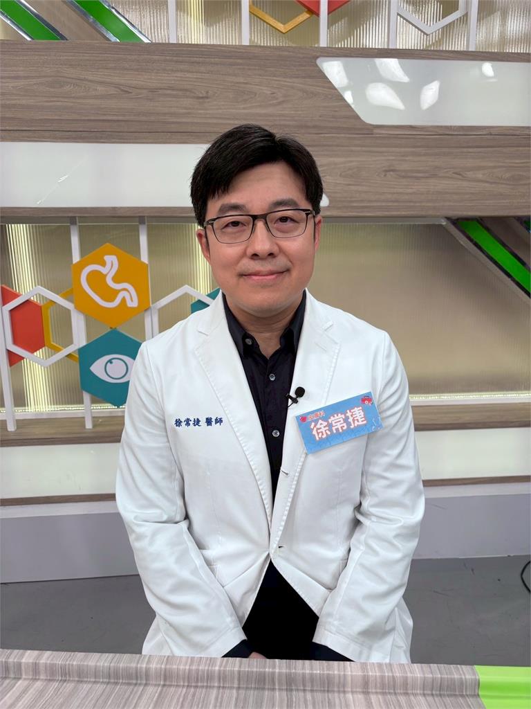 《醫學大聯盟》潘若迪敷好友送的面膜含螢光劑!關燈居然臉發光氣得大罵馬力歐