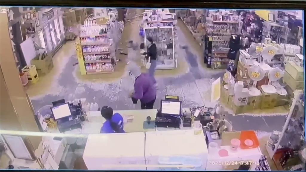 平安夜地牛大翻身！　民眾廁所上一半「褲子沒穿好」急逃跑