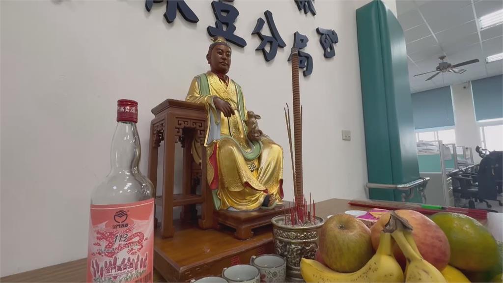 找到了! 九龍太子宮"卯兔星君"失竊 警逮3賊送辦