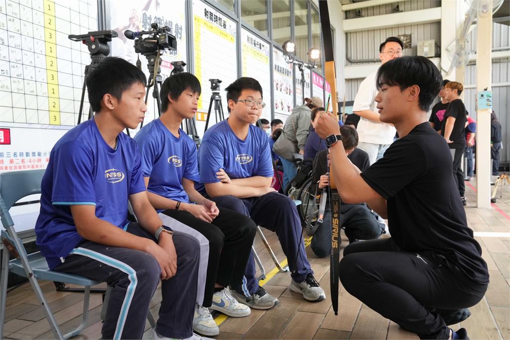 《115全障運》新北強化場館共融設施　特教生體驗射箭為賽會暖身