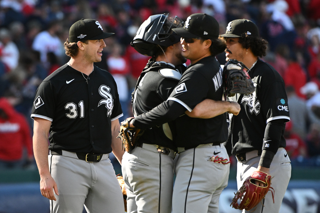 MLB(影)／「村神」季後賽降臨！村上宗隆440英尺怪力彈　白襪拿下3連勝