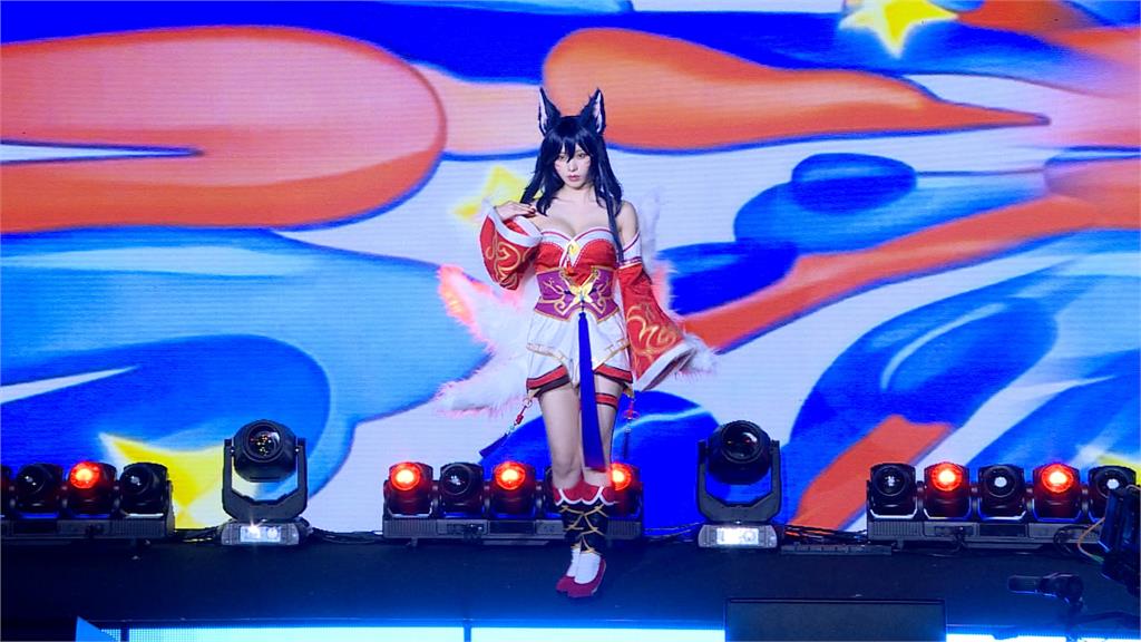 超美九尾狐妖現身動漫祭！　日本第一Coser　Enako化身"阿璃"出席見面會