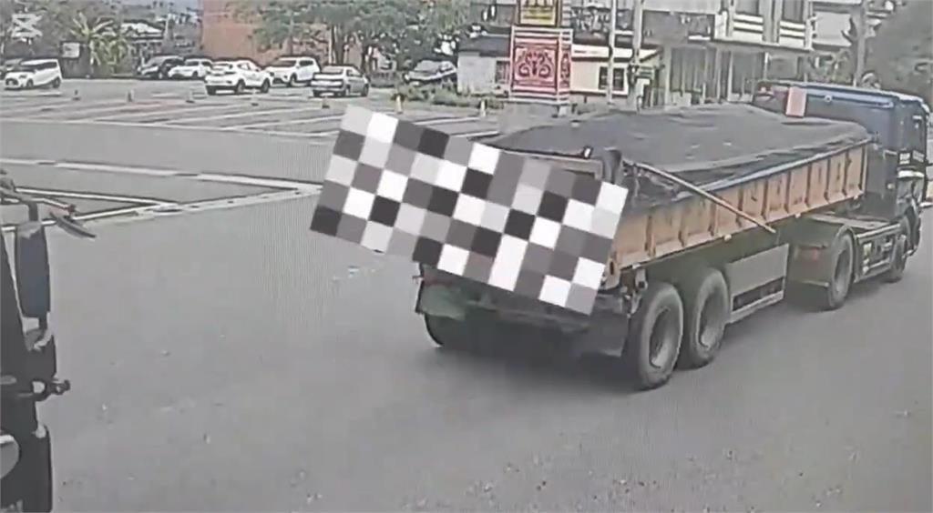 快新聞/宜蘭砂石車